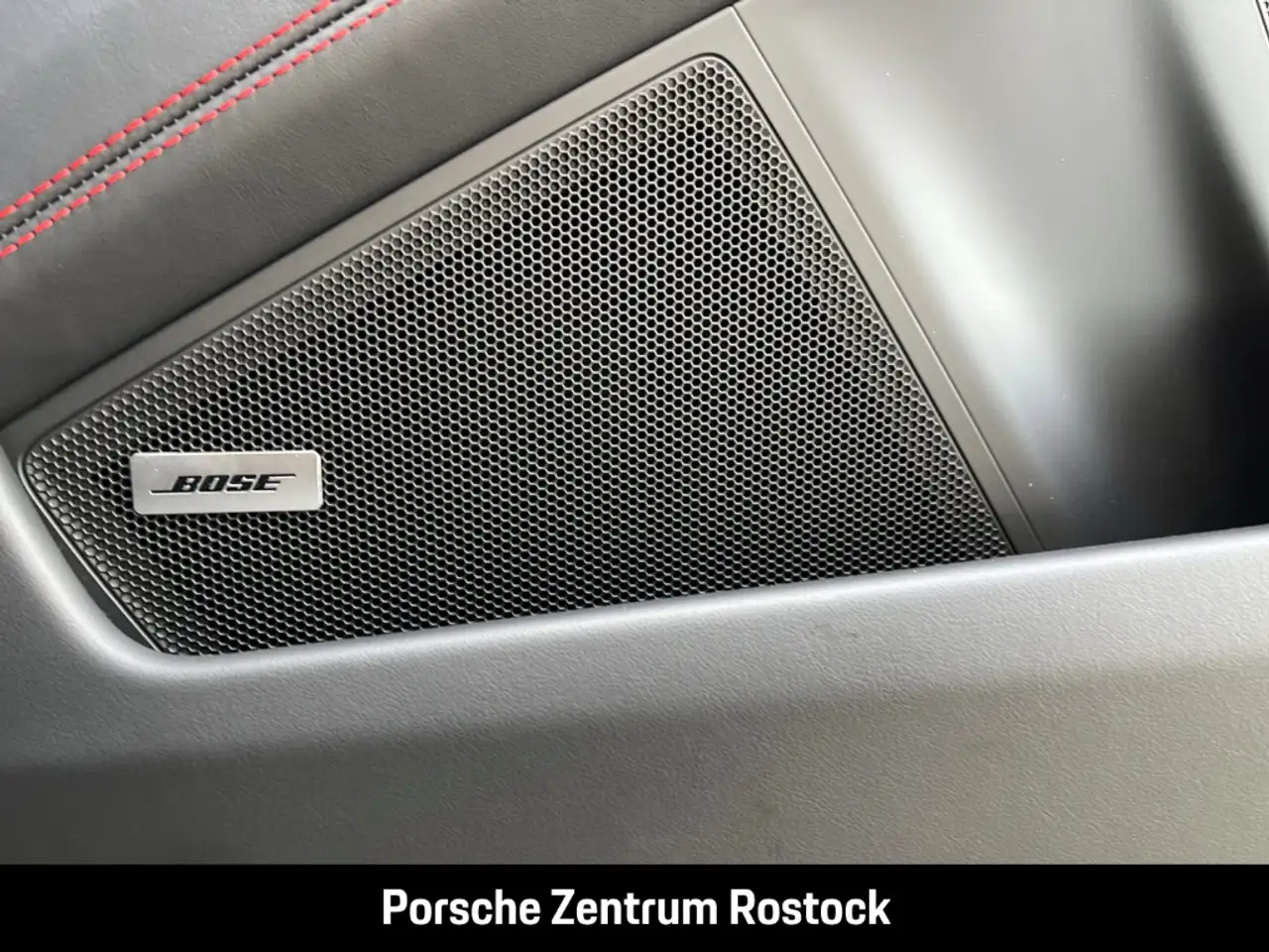 Porsche 992 911 15
