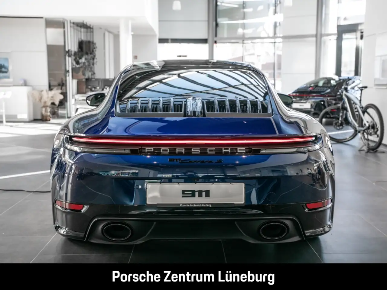 Porsche 992 911 7