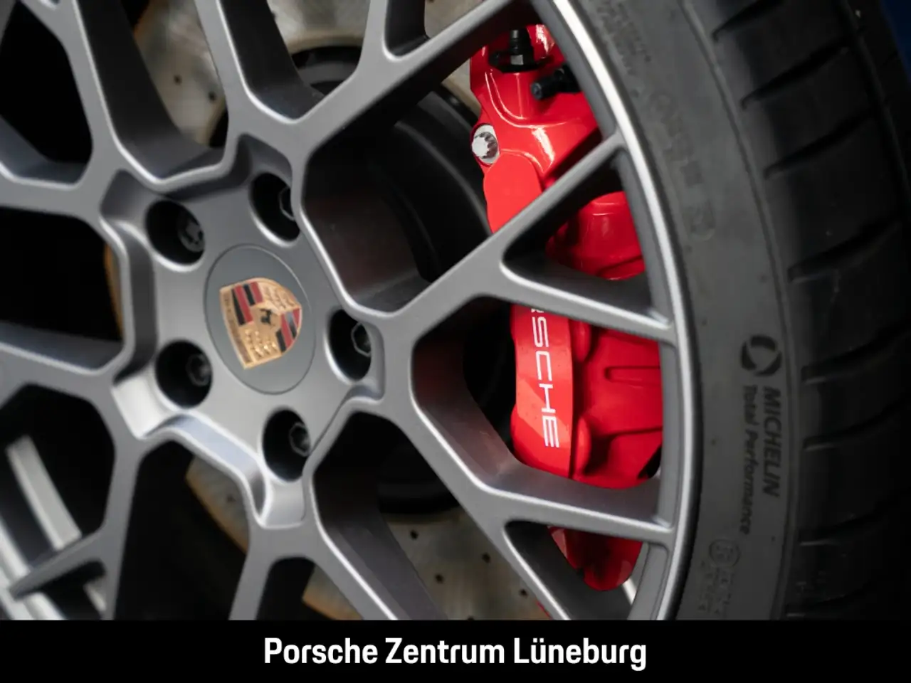 Porsche 992 911 14