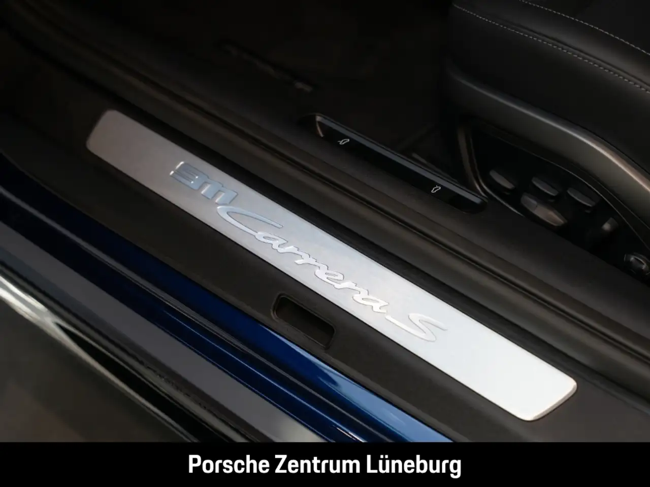 Porsche 992 911 16