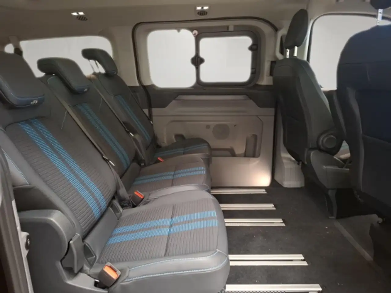 Ford Tourneo 14
