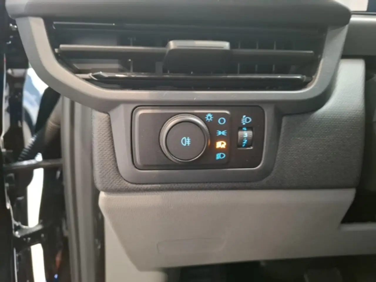 Ford Tourneo 16