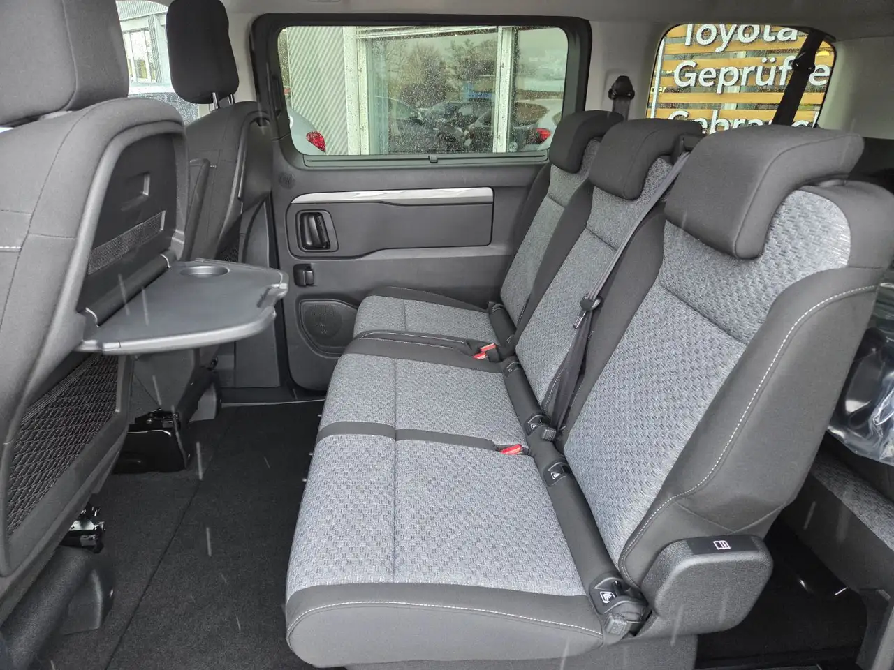 Toyota Proace 8