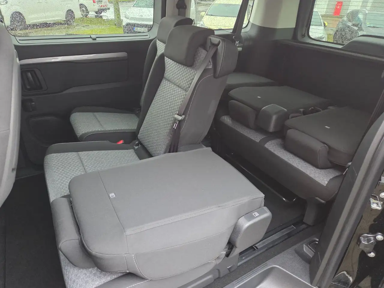 Toyota Proace 9