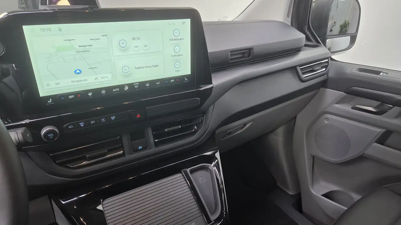Ford Tourneo 10