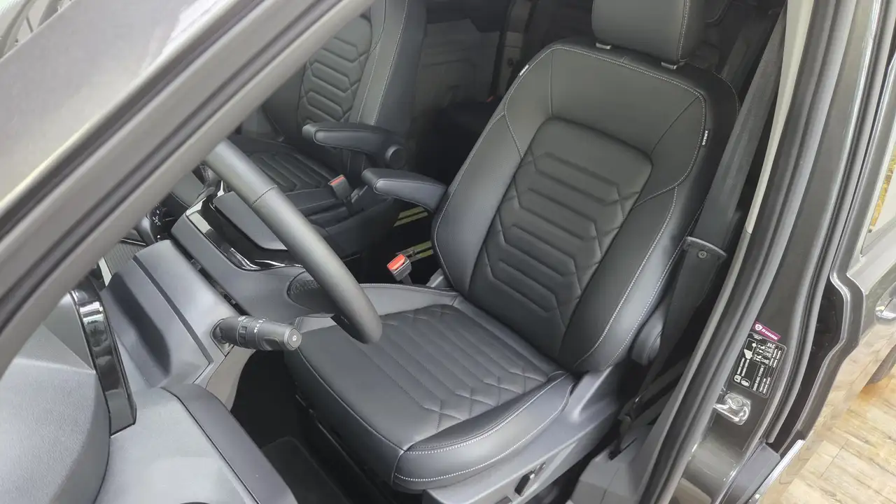 Ford Tourneo 14