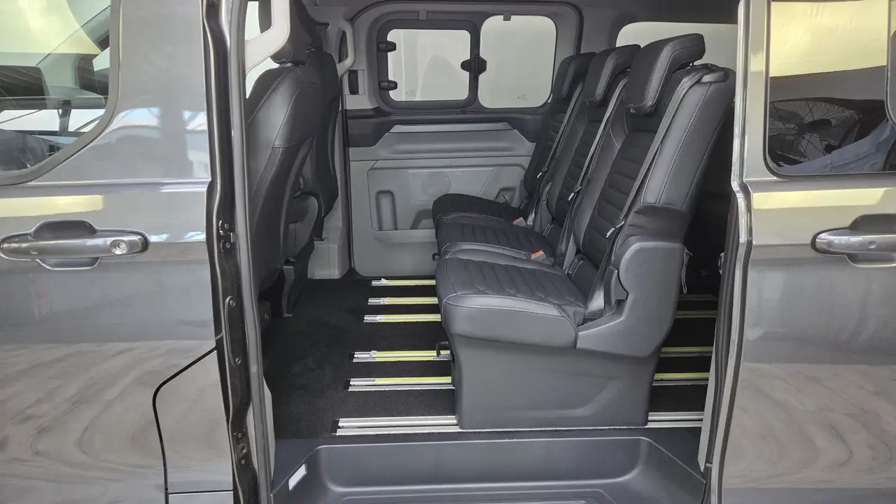 Ford Tourneo 16