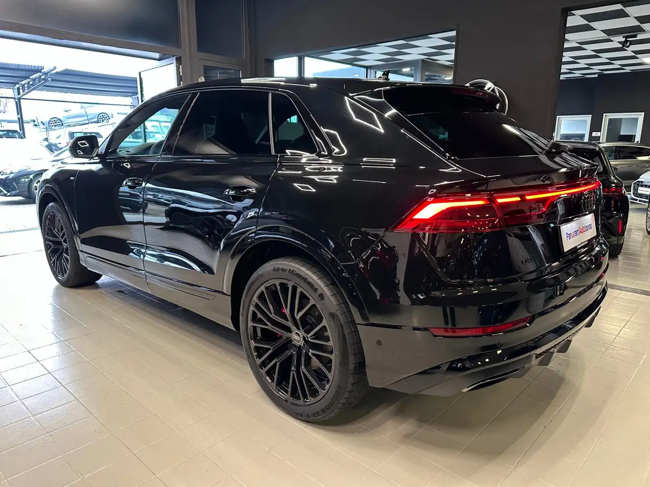 Audi Q8 3