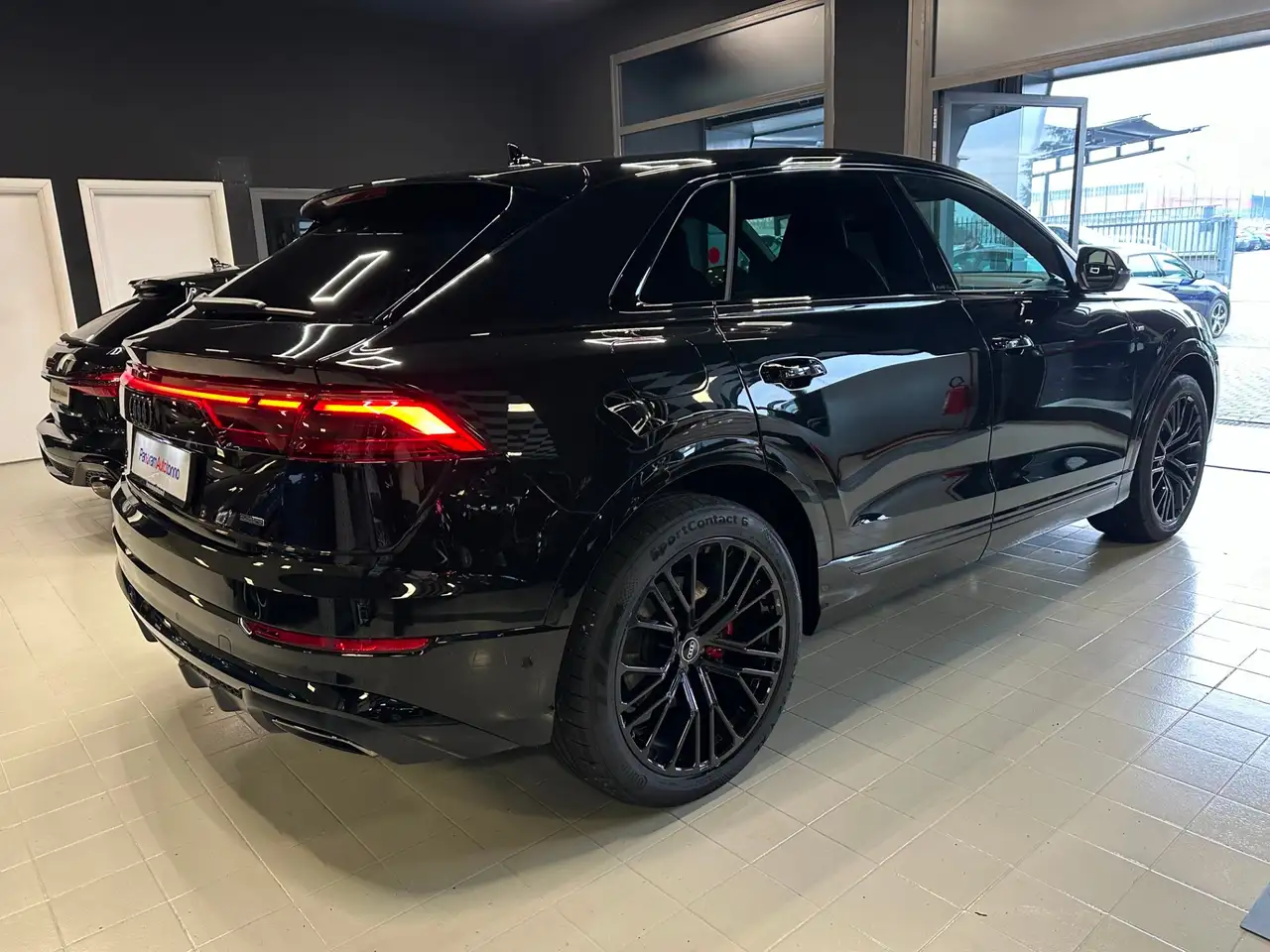 Audi Q8 5