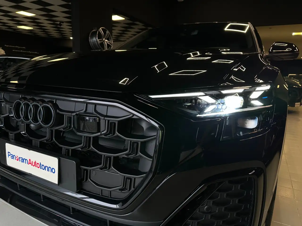 Audi Q8 8