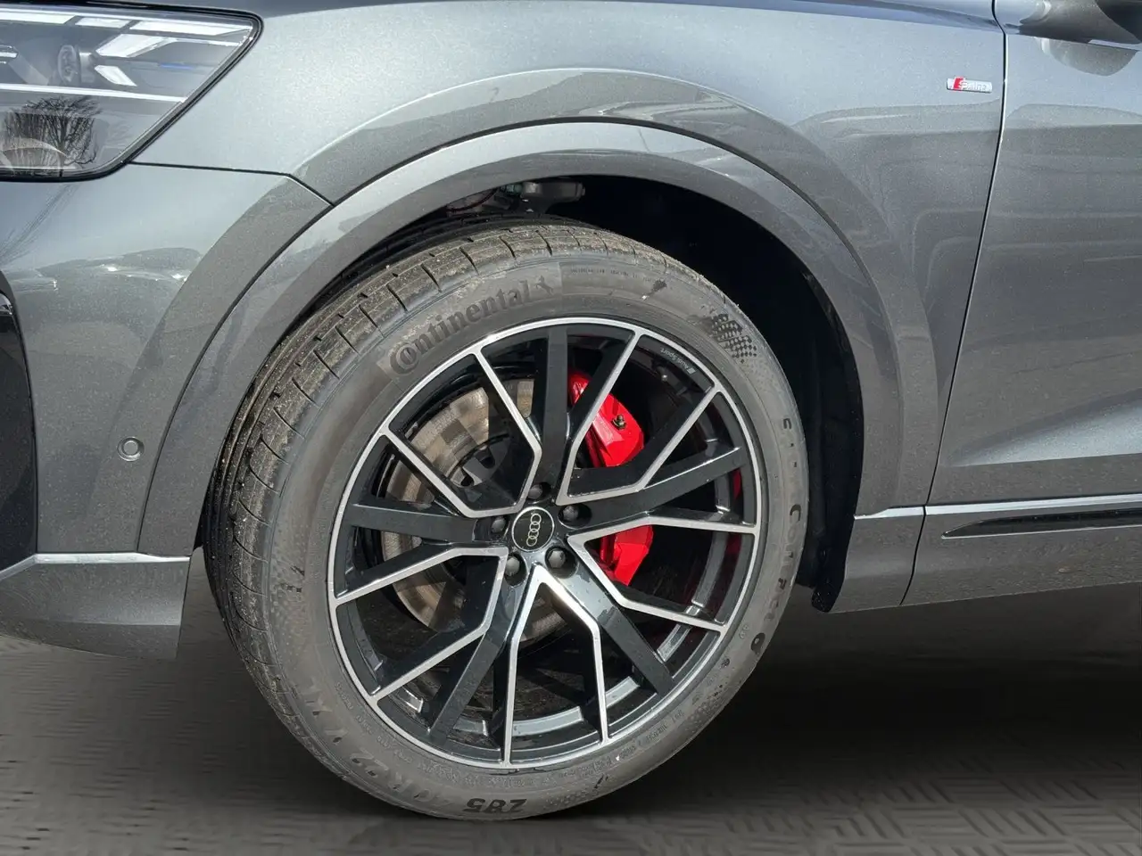 Audi Q8 8