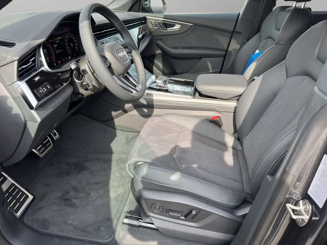 Audi Q8 9