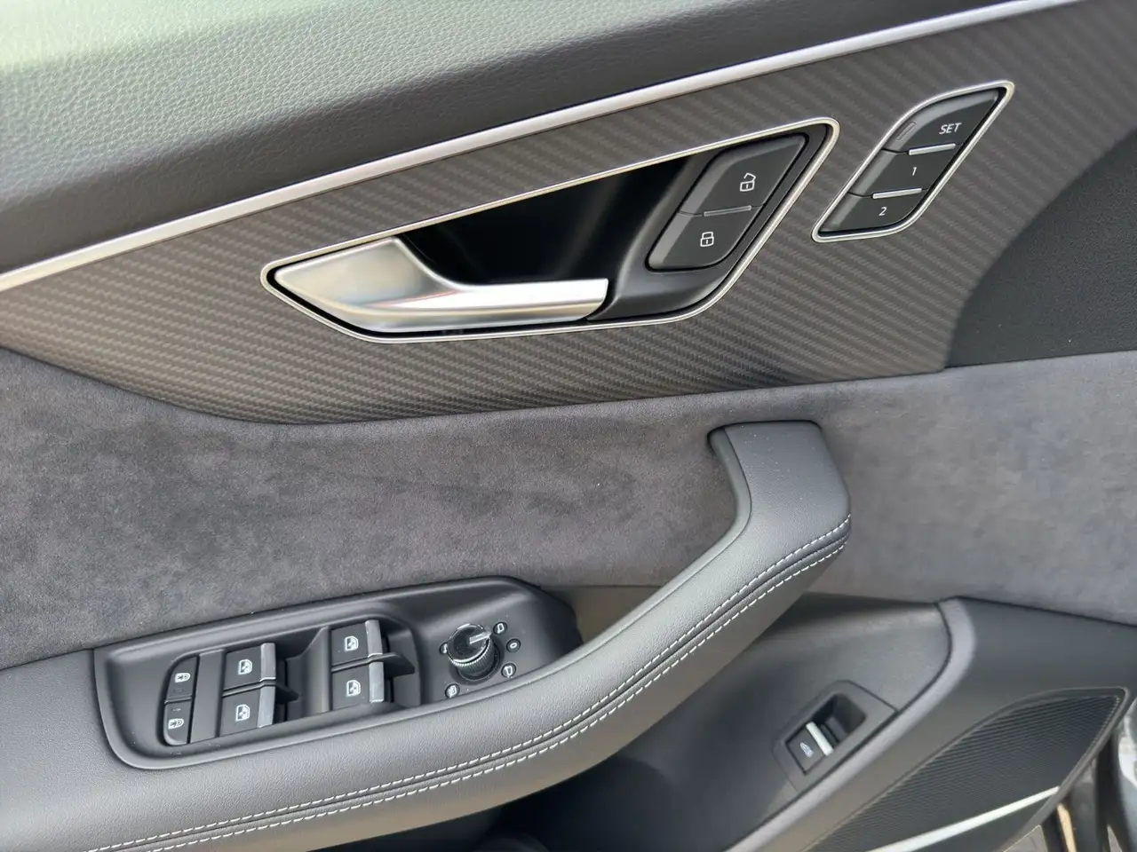 Audi Q8 13