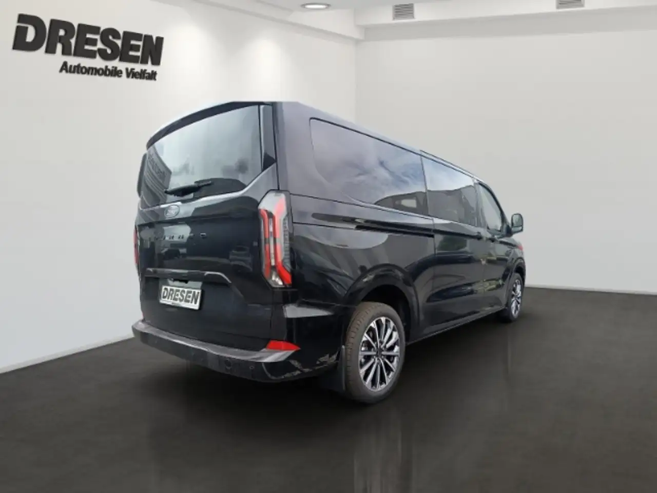 Ford Tourneo 4