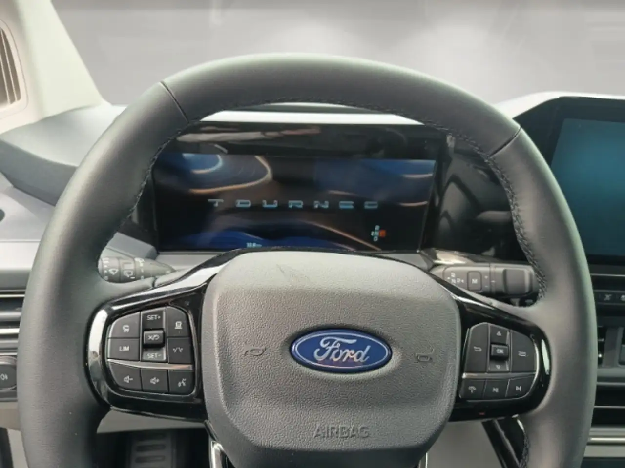 Ford Tourneo 9