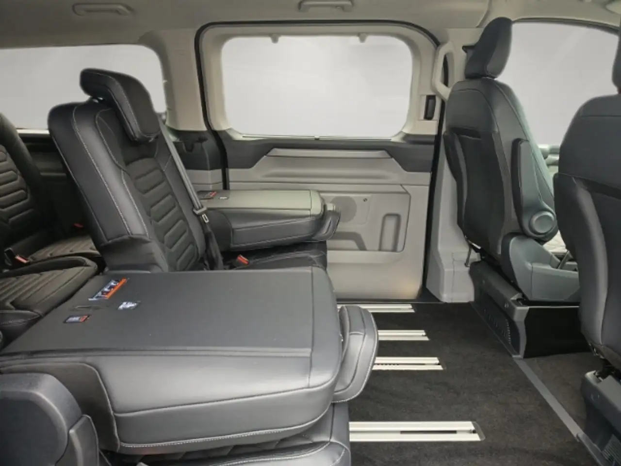 Ford Tourneo 14