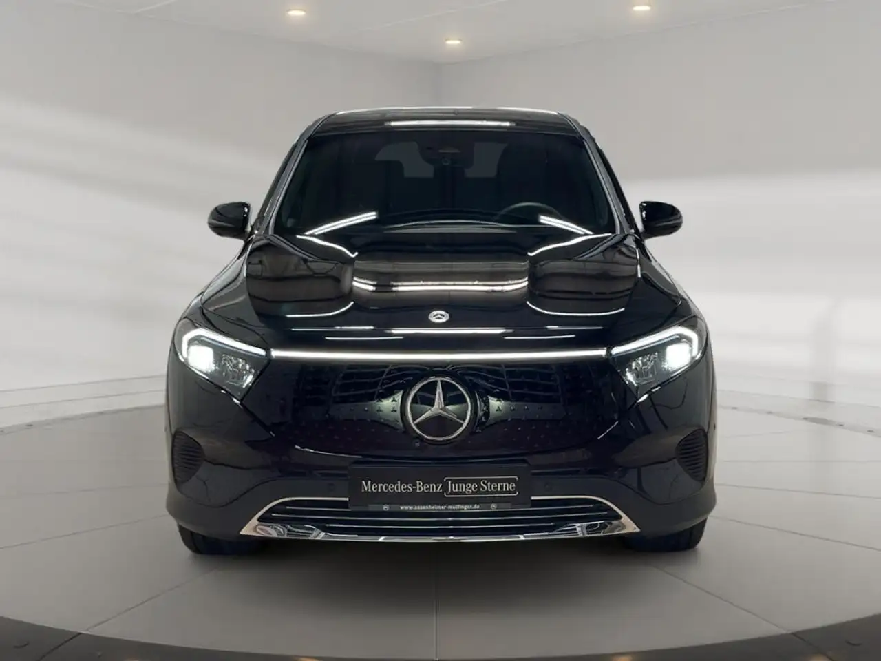 Mercedes-Benz EQB 300 6