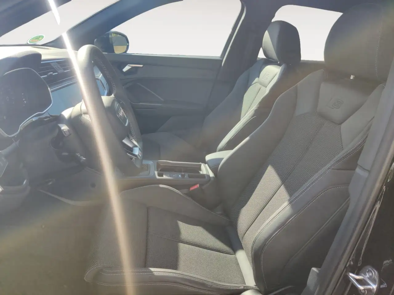 Audi Q3 7