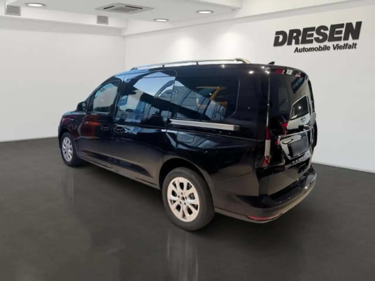 Ford Tourneo 4