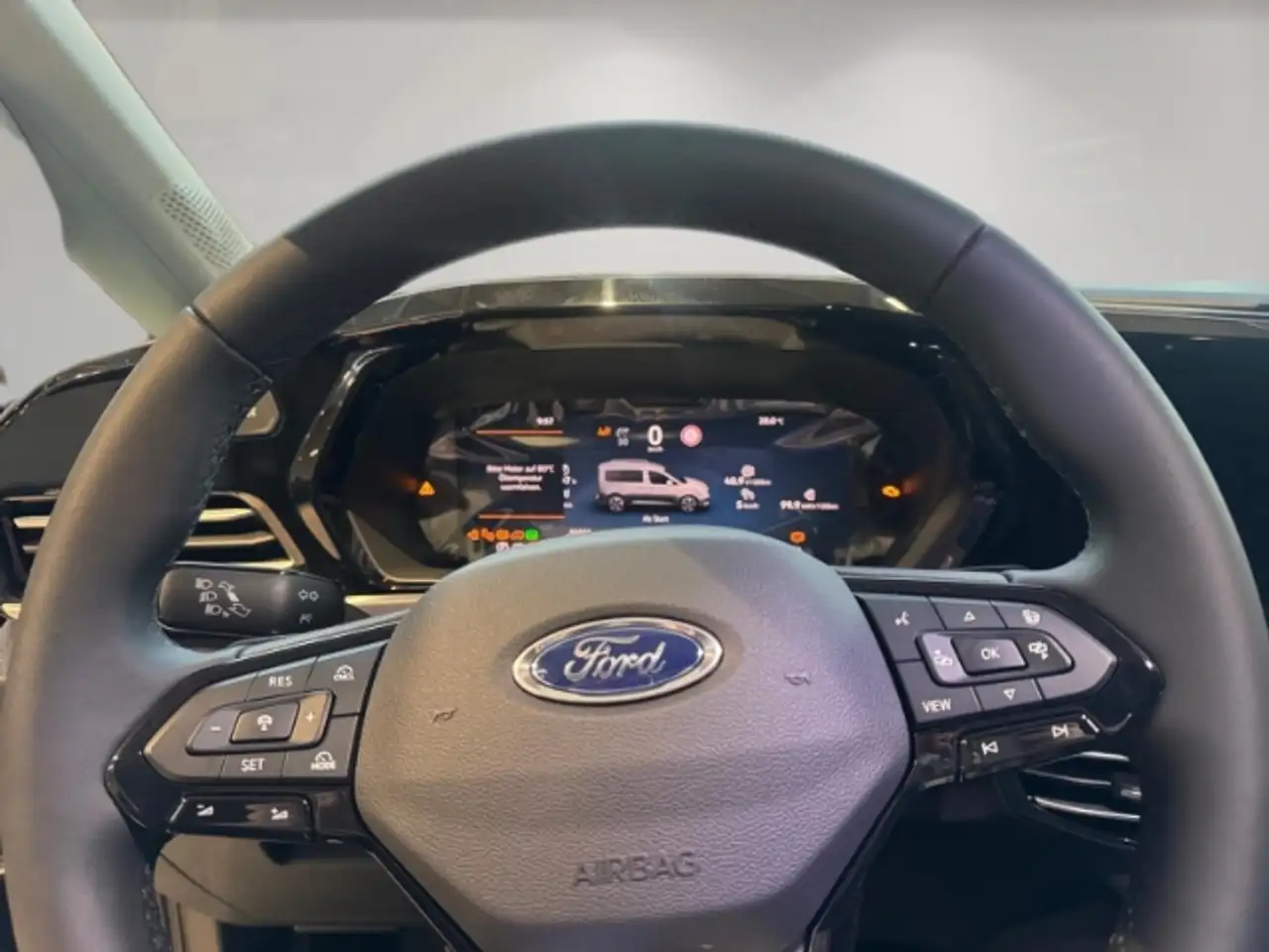 Ford Tourneo 8