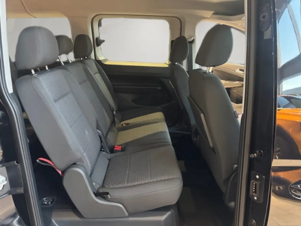 Ford Tourneo 11