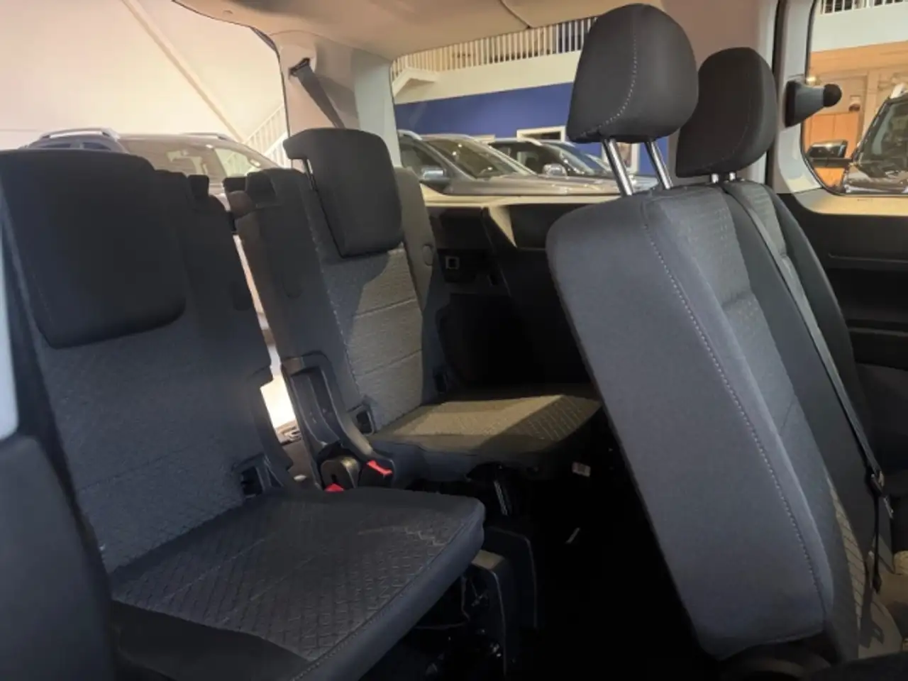 Ford Tourneo 12