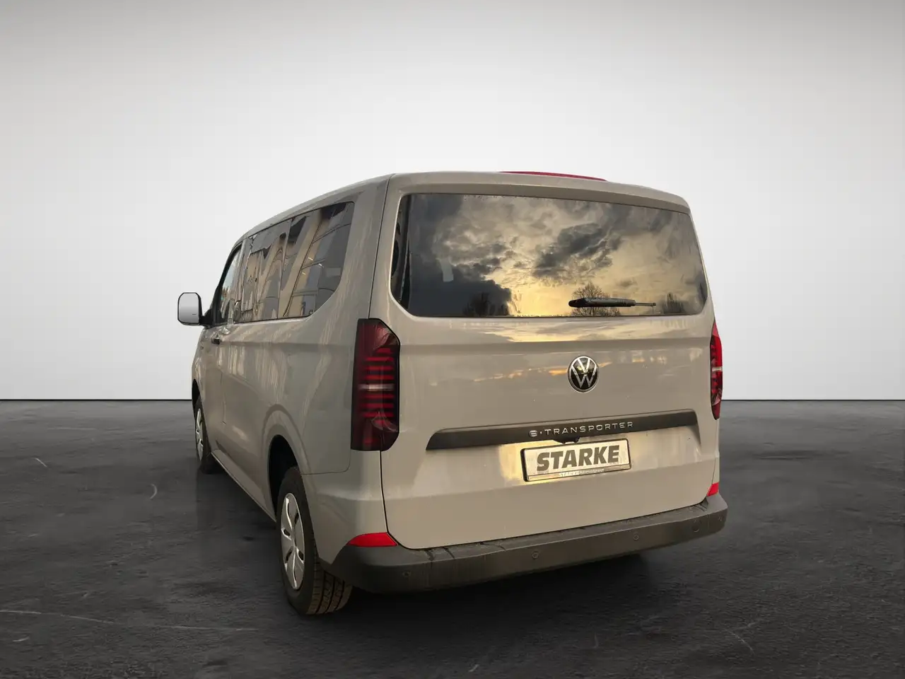 Volkswagen T7 Transporter 4