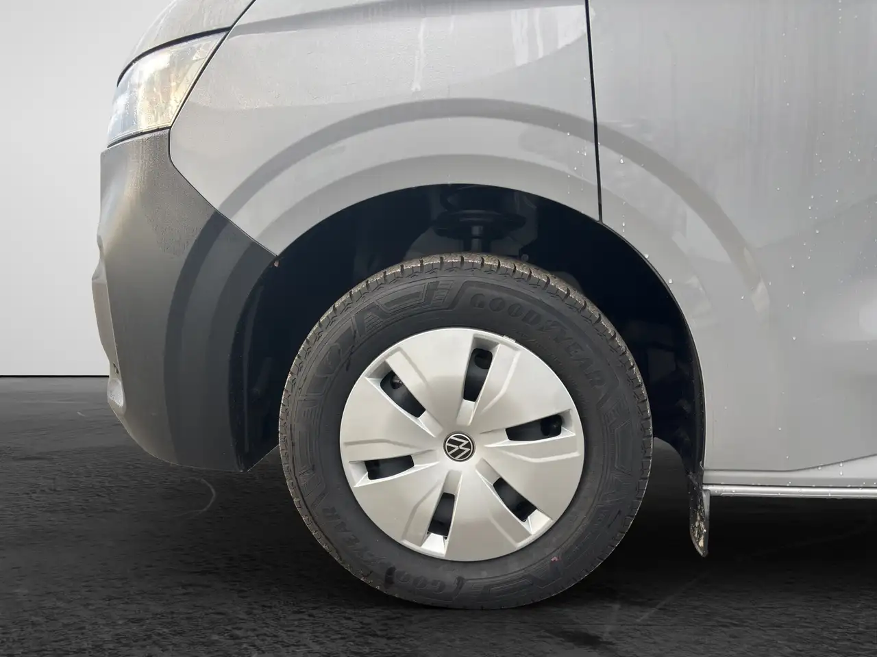 Volkswagen T7 Transporter 5