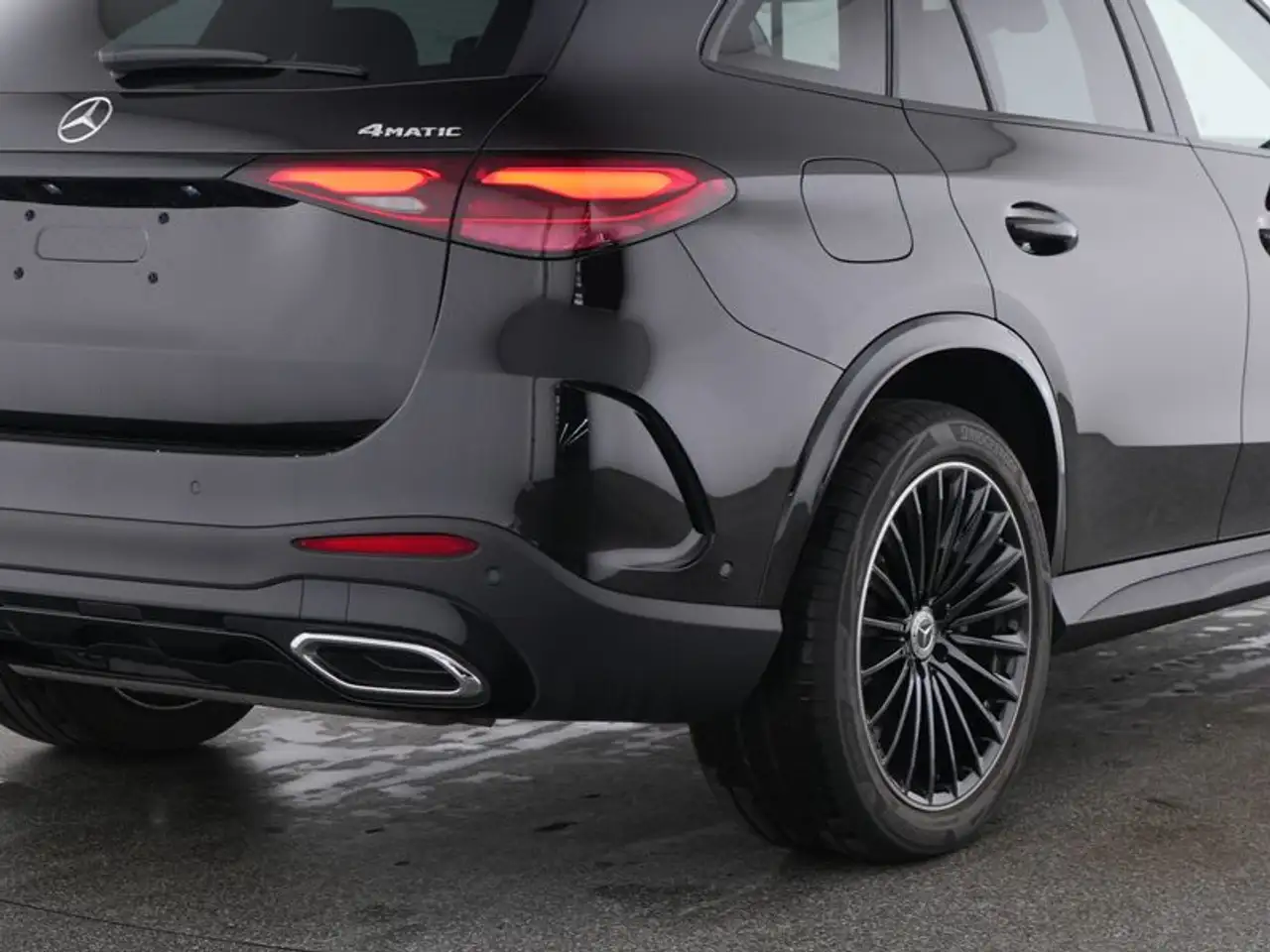 Mercedes-Benz GLC 300 5