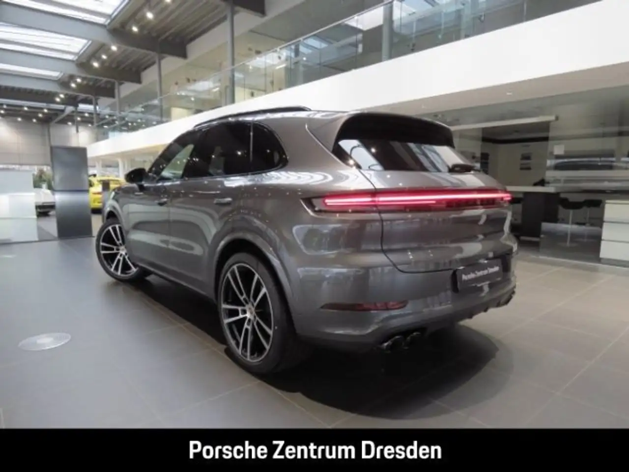 Porsche Cayenne 3