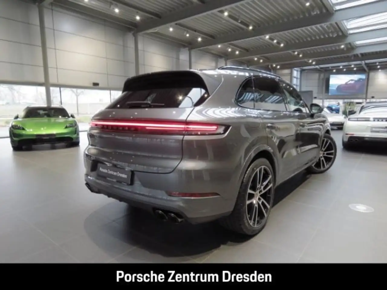 Porsche Cayenne 8