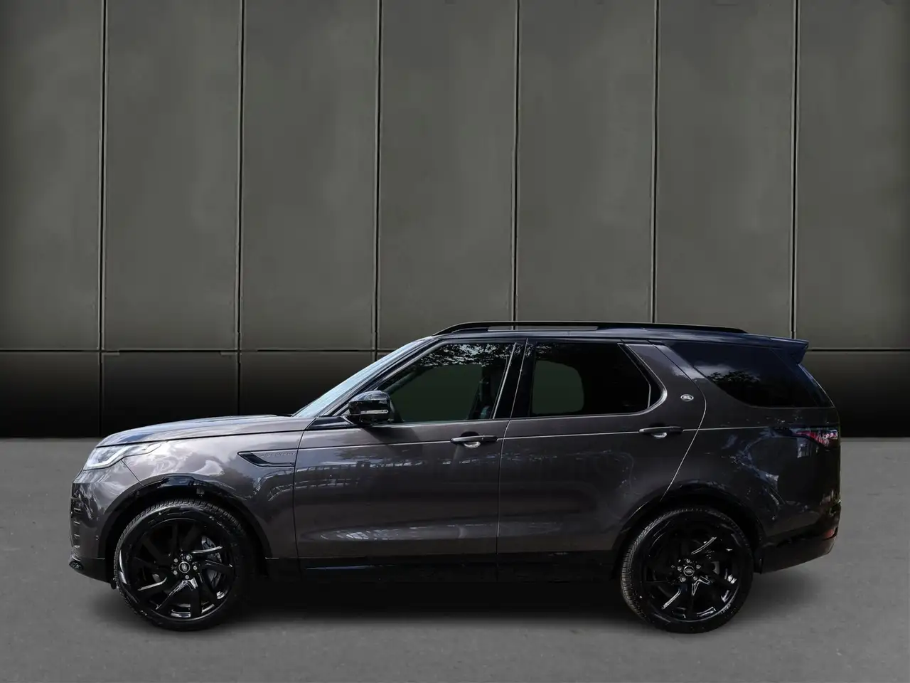 Land Rover Discovery 5 6