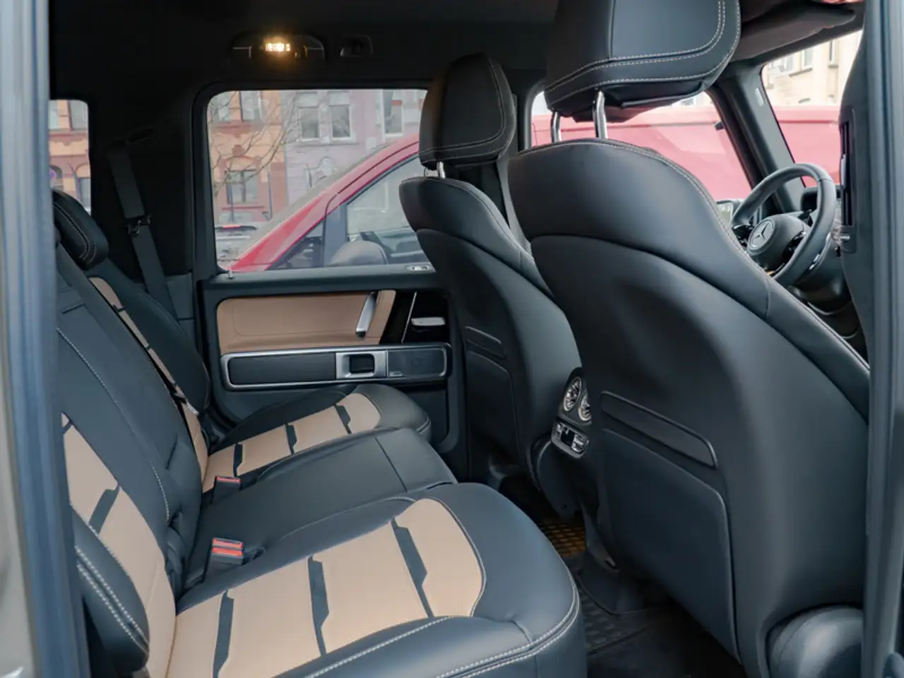 Mercedes-Benz G 63 8