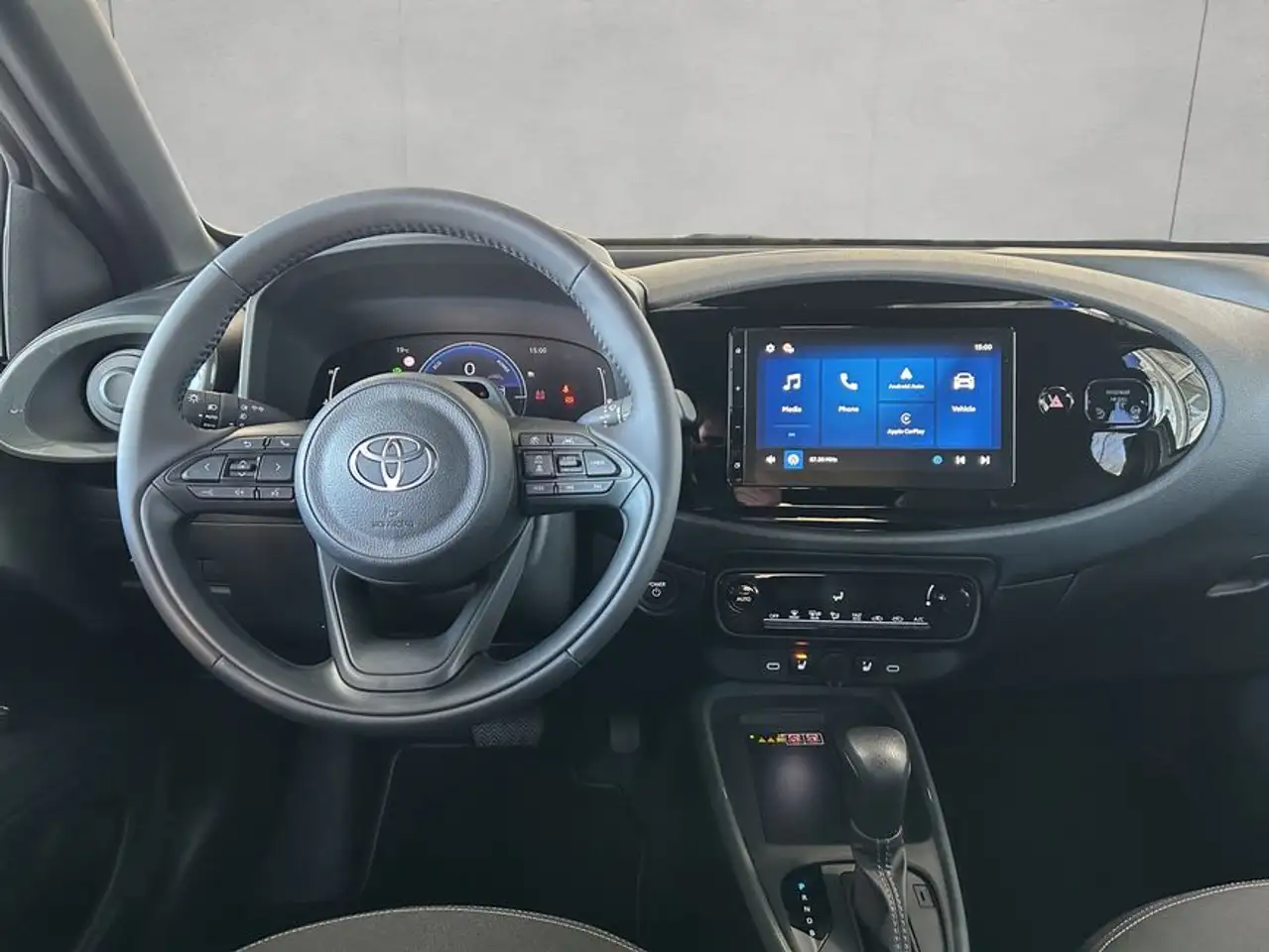 Toyota Aygo X 12