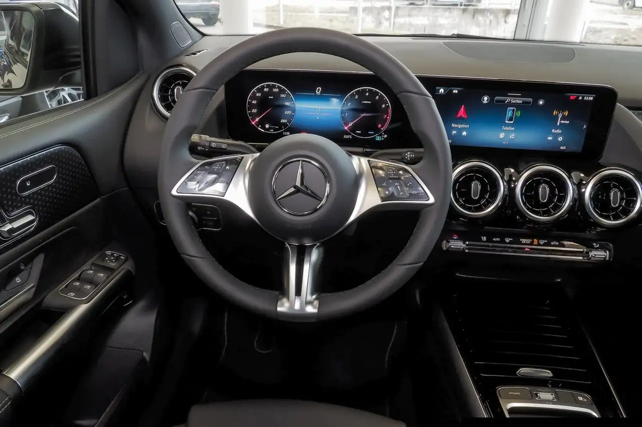 Mercedes-Benz B 200 12