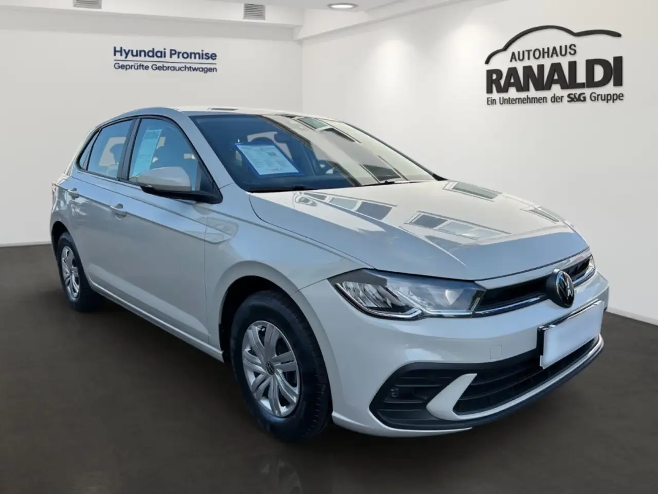 Volkswagen Polo VI 2