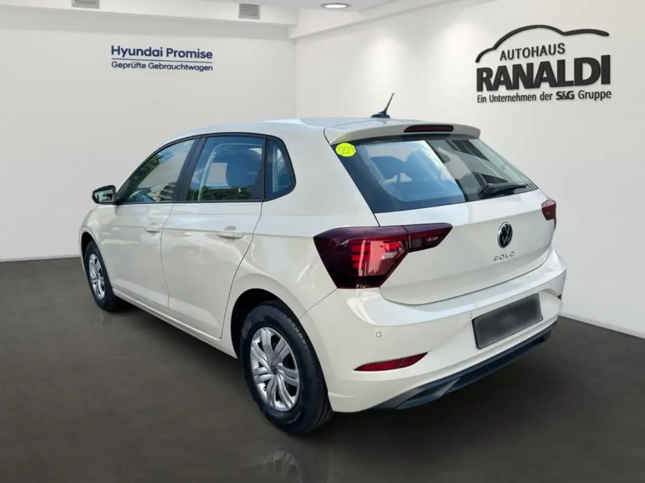 Volkswagen Polo VI 4