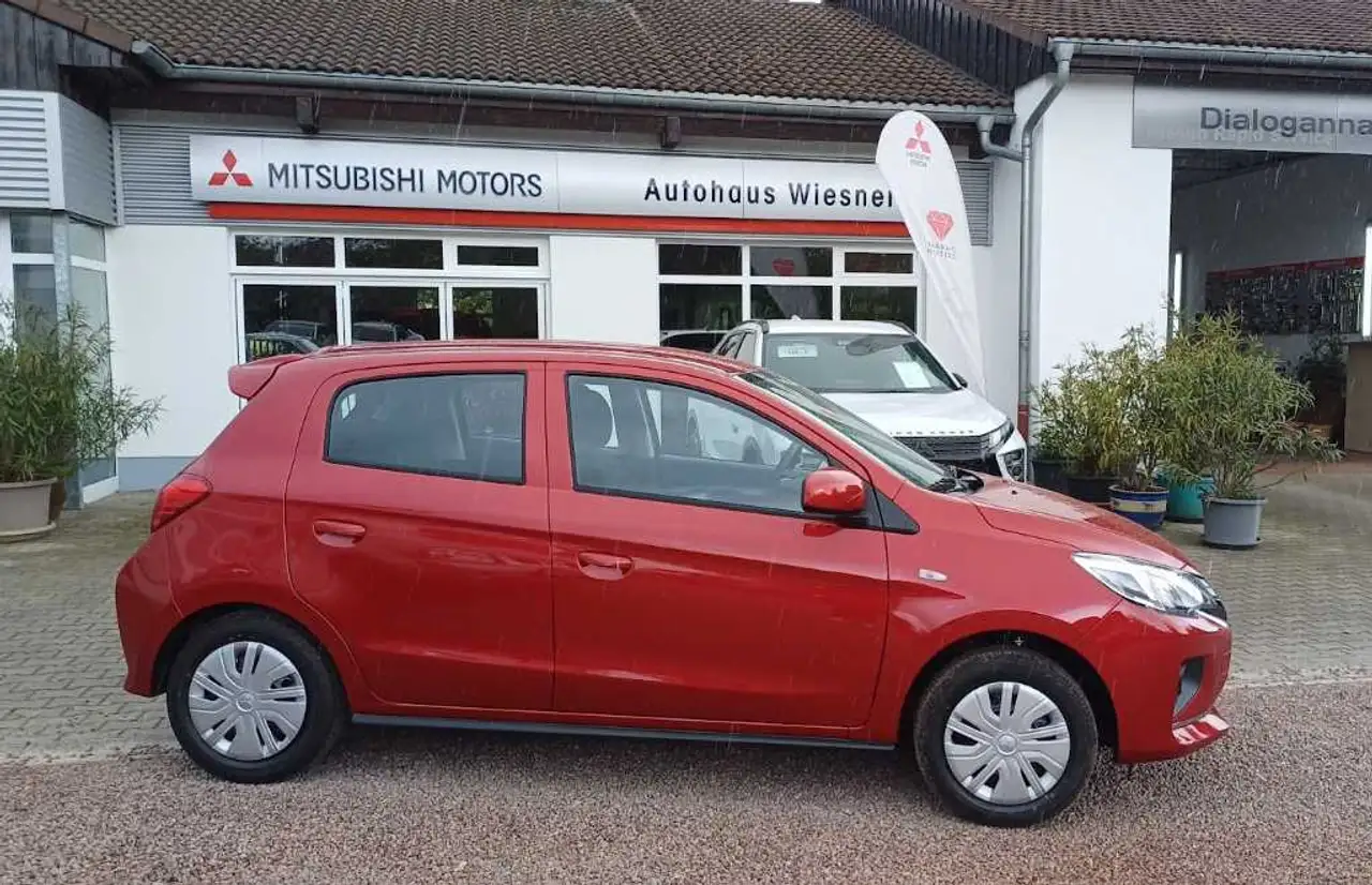 Mitsubishi Space 5