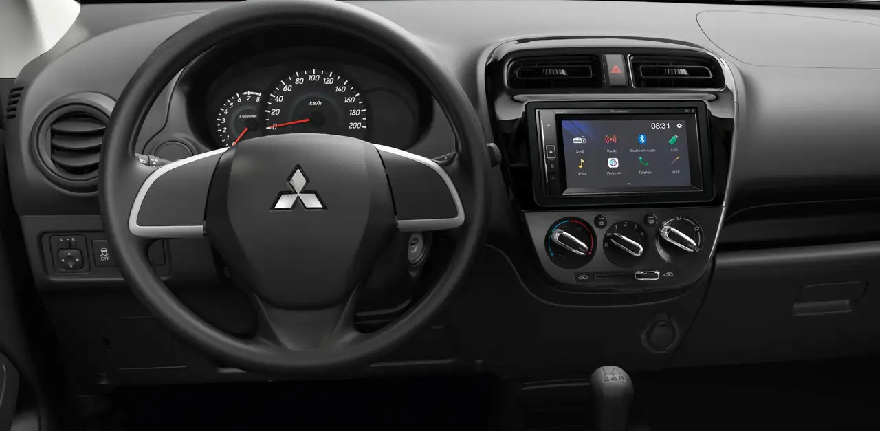 Mitsubishi Space 7