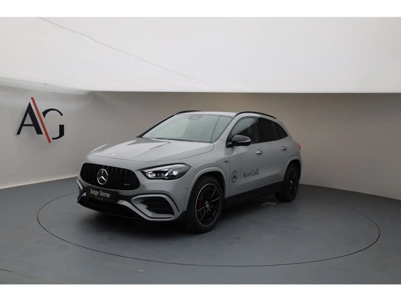 Mercedes-Benz GLA 35 2