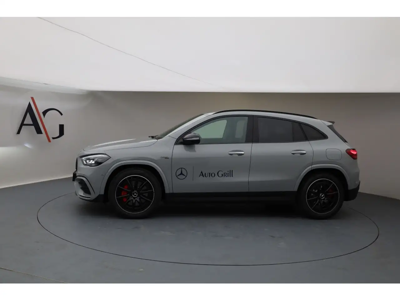 Mercedes-Benz GLA 35 3