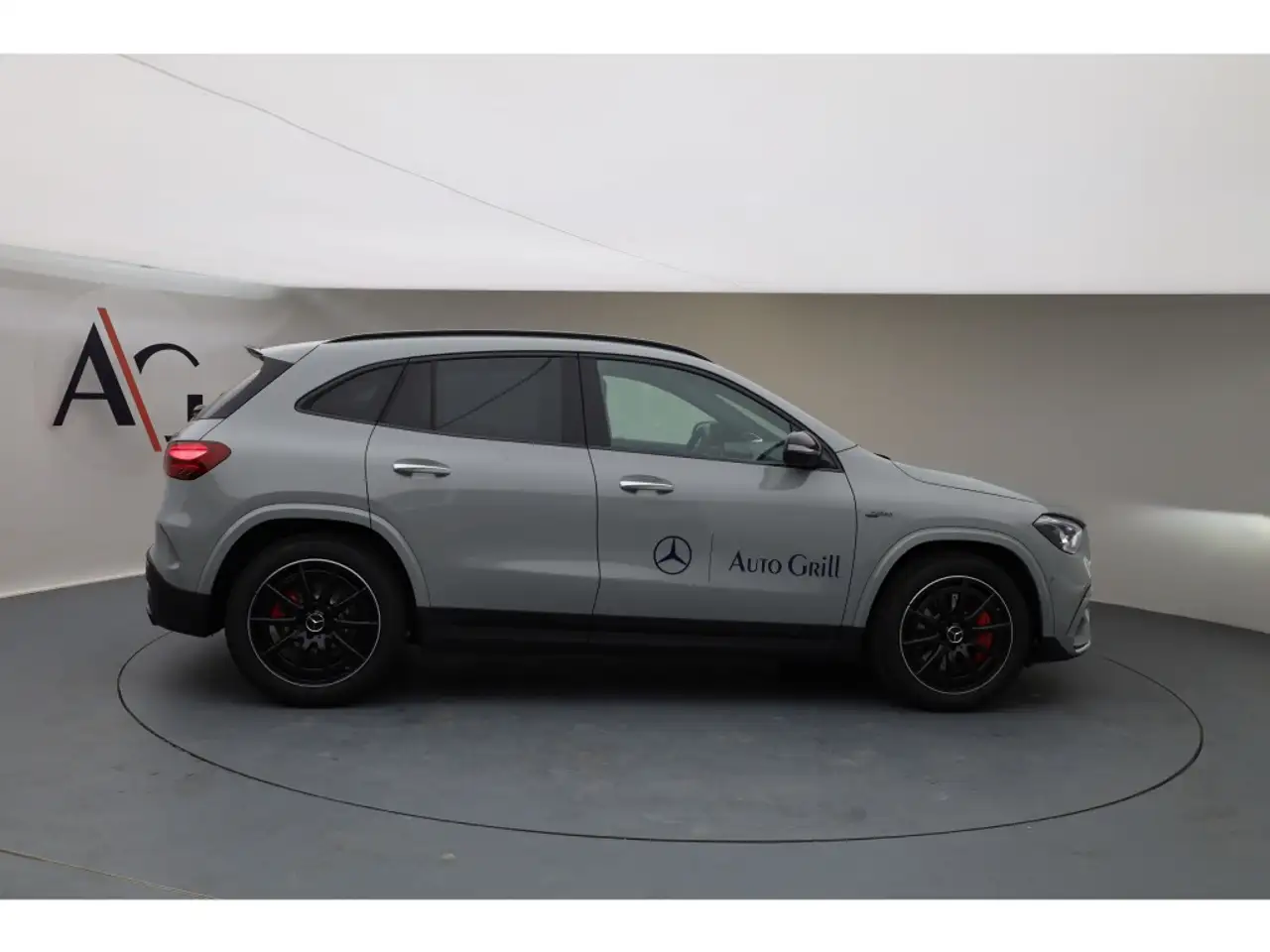 Mercedes-Benz GLA 35 7