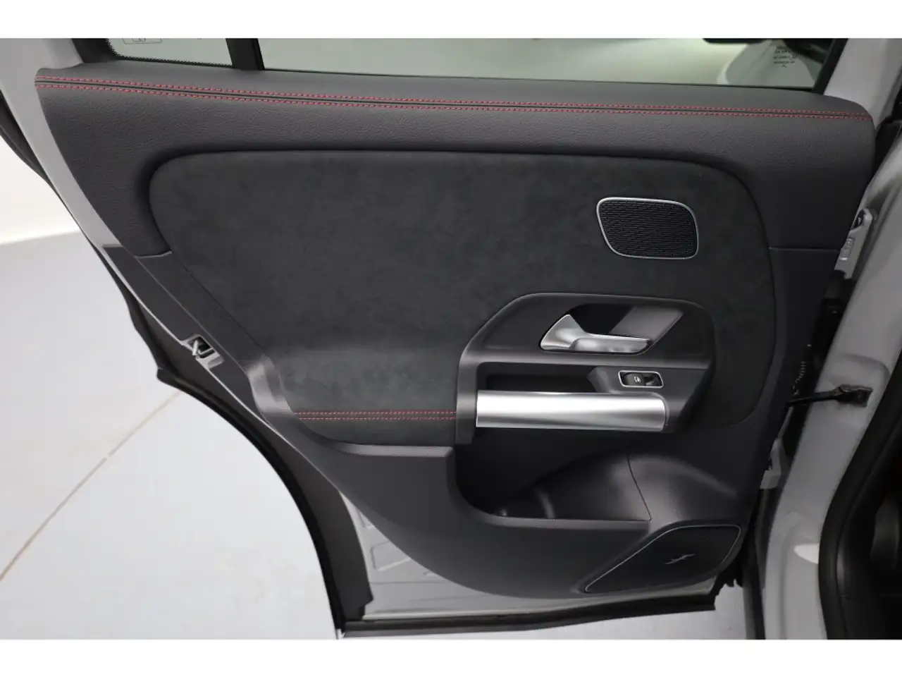 Mercedes-Benz GLA 35 14