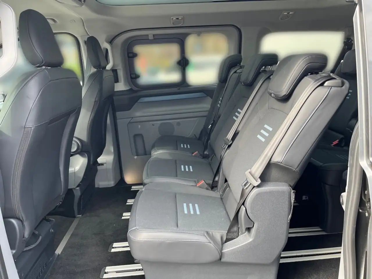 Ford Tourneo 16