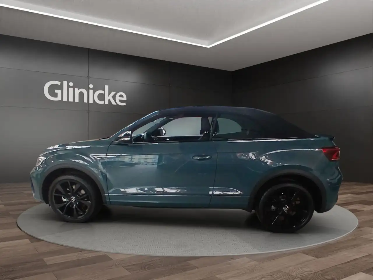 Volkswagen T-Roc 3