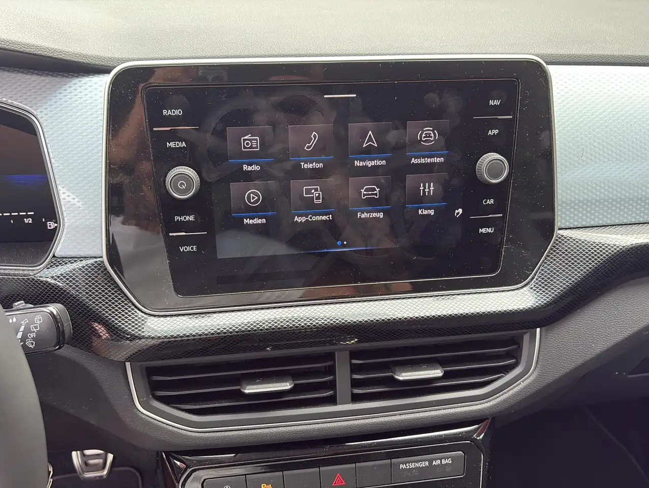 Volkswagen T-Cross 8