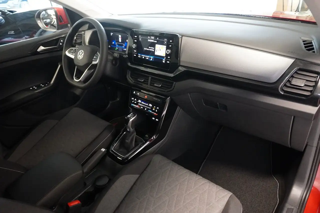 Volkswagen T-Cross 9