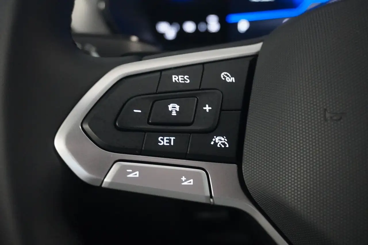 Volkswagen T-Cross 13