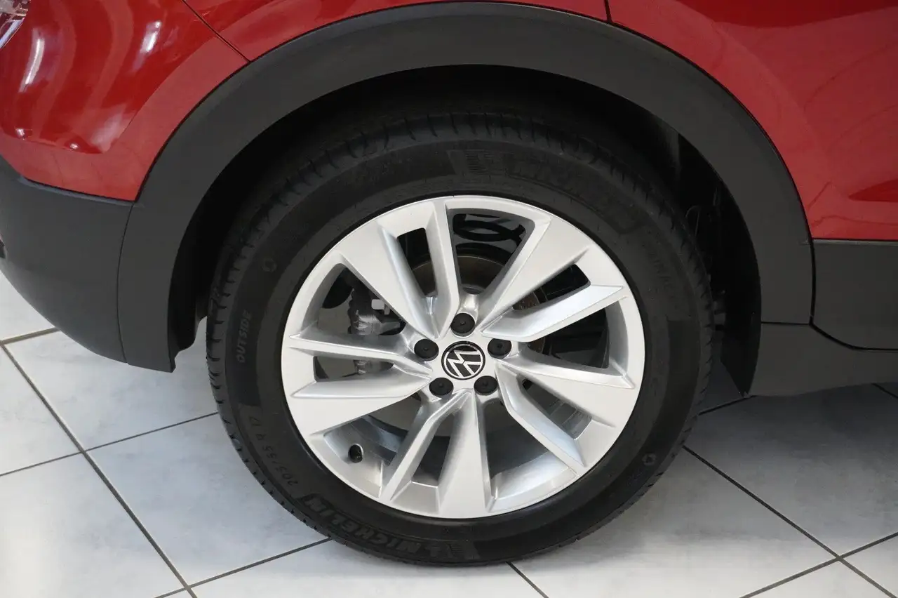 Volkswagen T-Cross 16