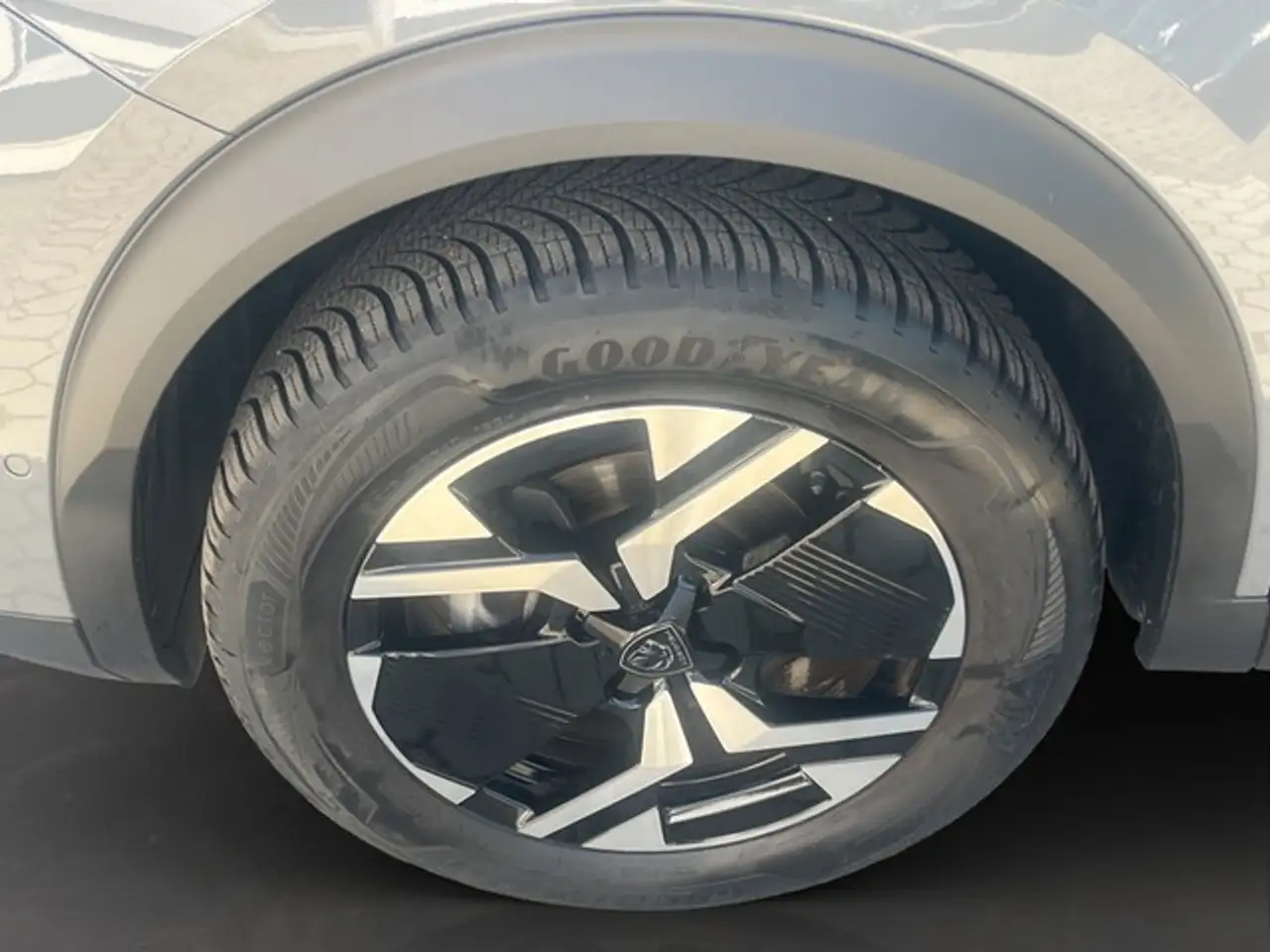 Peugeot 2008 7